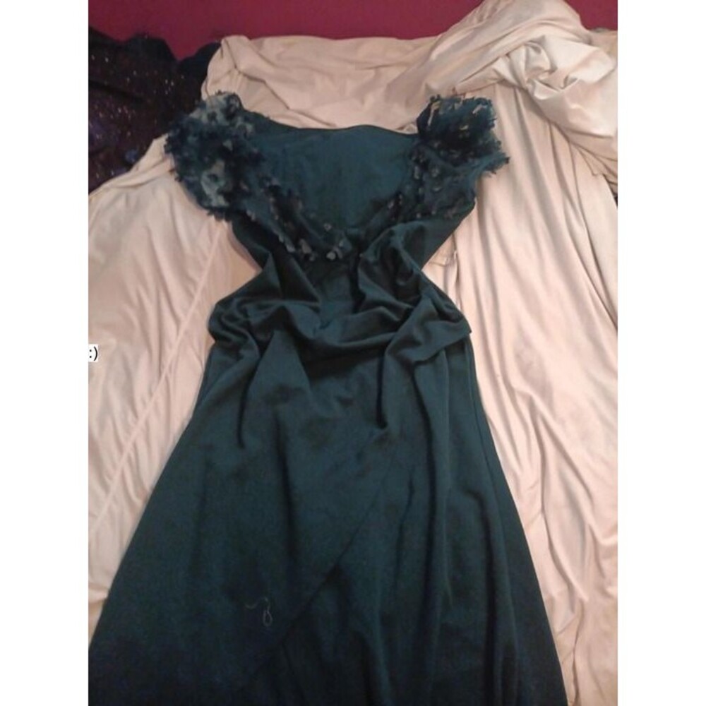Long dark green formal dress with slit and mesh long-sleeved and butterflies